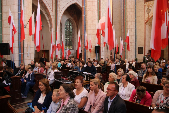 Wieczornica DAR WOLNOŚCI - FOTORELACJA