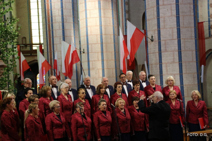 Wieczornica DAR WOLNOŚCI - FOTORELACJA