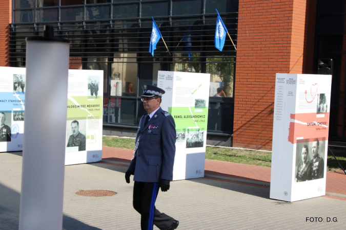 Posadzenie "Dębu pamięci"- FOTORELACJA