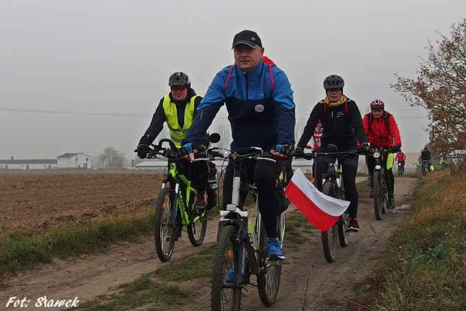 Stargard na Rowery - 100 km na 100-lecie Niepodległości. GALERIA.