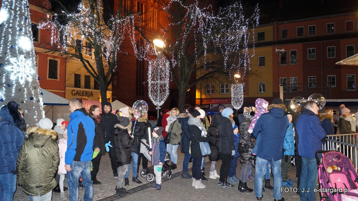 Świątecznie na Rynku Staromiejskim - GALERIA