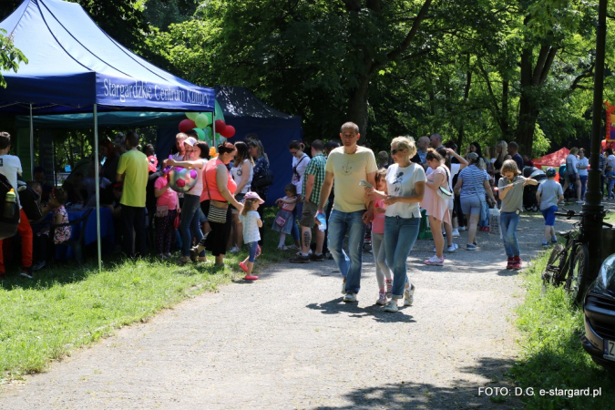 Dzień Dziecka - teren zielony przy Amfiteatrze w Stargardzie. GALERIA