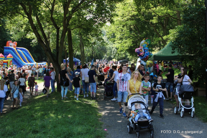 Dzień Dziecka - teren zielony przy Amfiteatrze w Stargardzie. GALERIA