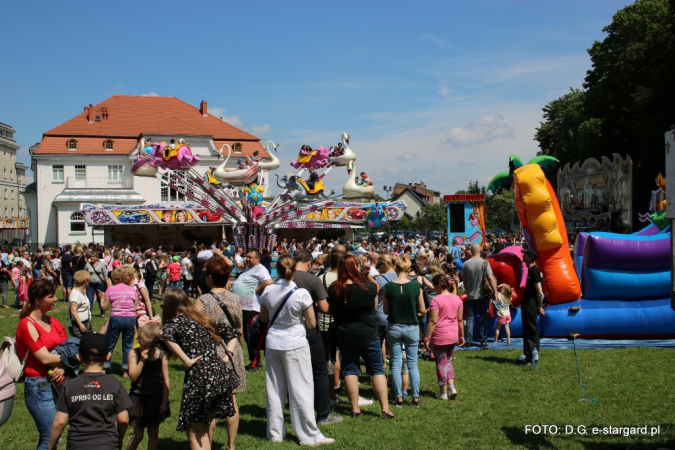 Dzień Dziecka - teren zielony przy Amfiteatrze w Stargardzie. GALERIA