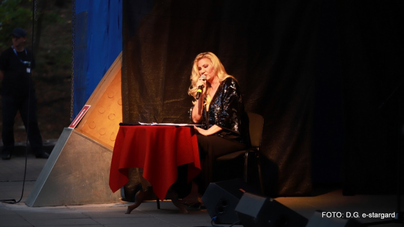 PAROLE, PAROLE, czyli WIECZÓR PIOSENKI FRANCUSKIEJ - GALERIA