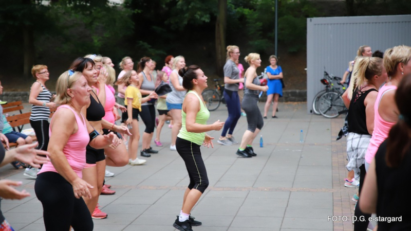 Zumba w Parku Chrobrego - GALERIA