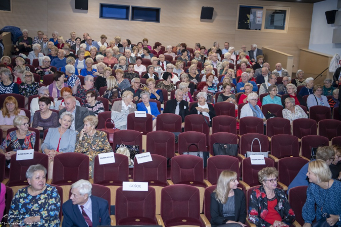 UTW rozpoczął nowy rok akademicki - GALERIA