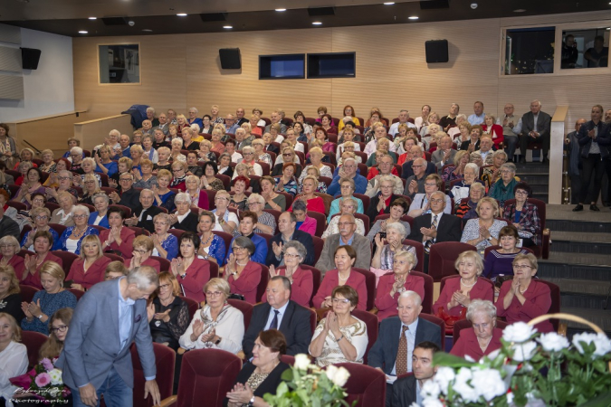UTW rozpoczął nowy rok akademicki - GALERIA