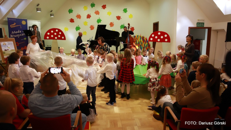 Rodzinny Poranek Muzyczny w jesiennych klimatach. GALERIA