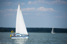 Regaty żeglarskie na Jeziorze Miedwie. Photos by Jan Rybaczuk