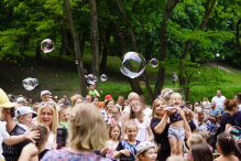 Festiwal baniek mydlanych i kolorów. GALERIA