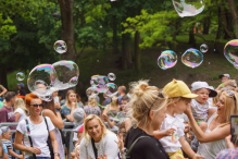 Festiwal baniek mydlanych i kolorów. GALERIA