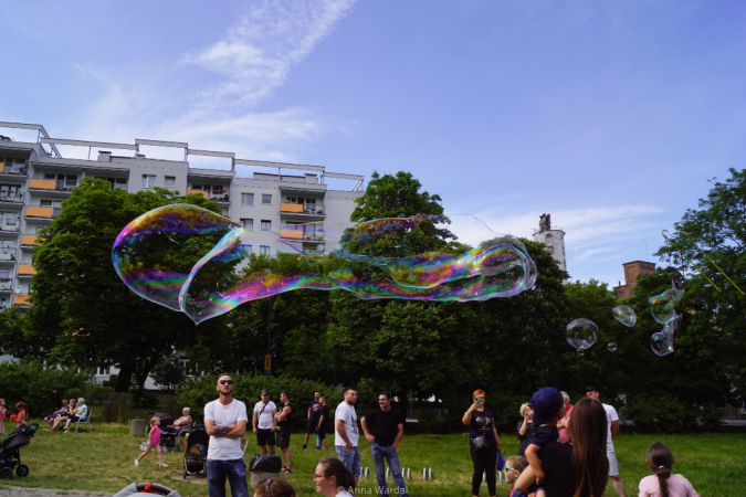 Festiwal baniek mydlanych i kolorów. GALERIA