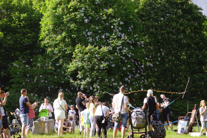 Festiwal baniek mydlanych i kolorów. GALERIA