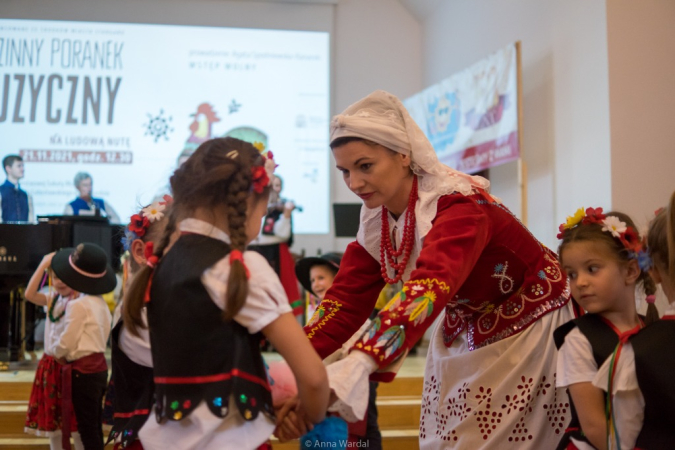 Rodzinny Poranek Muzyczny - Na ludową nutę. GALERIA