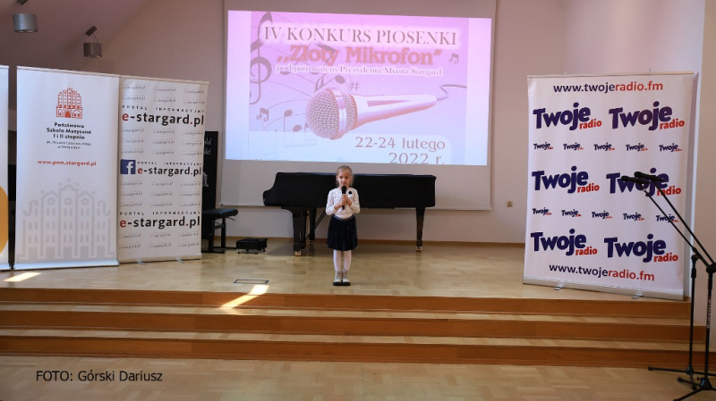 IV KONKURS PIOSENKI "ZŁOTY MIKROFON". Dzień pierwszy. GALERIA