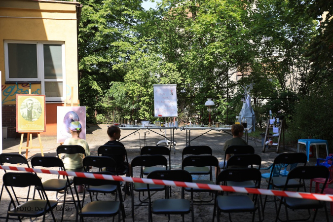 Od oleju skalnego do błękitnego paliwa. FOTORELACJA