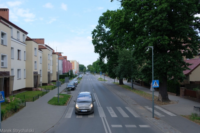 Dni Stargardu: czerwony autobus ulicami miasta mknie. Fotorelacja