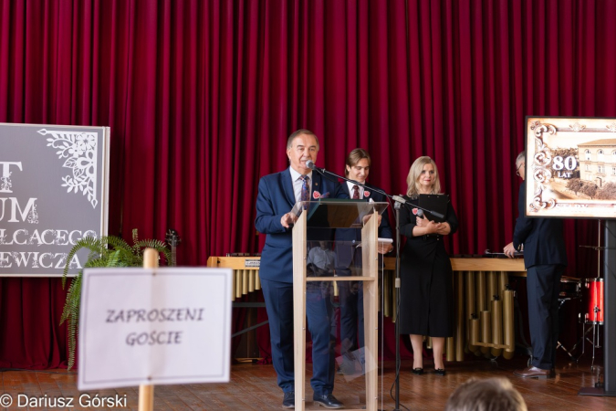 80 LAT I Liceum Ogólnokształcące w Stargardzie. Uroczysty apel - 03.10.2025 r.