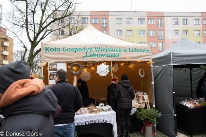 Jarmark Świąteczny pod Szczęśliwą Gwiazdą. Fotorelacja