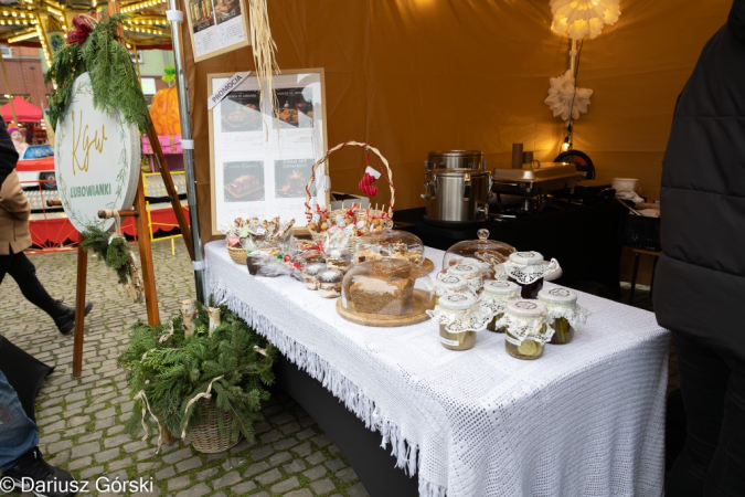 Jarmark Świąteczny pod Szczęśliwą Gwiazdą. Fotorelacja