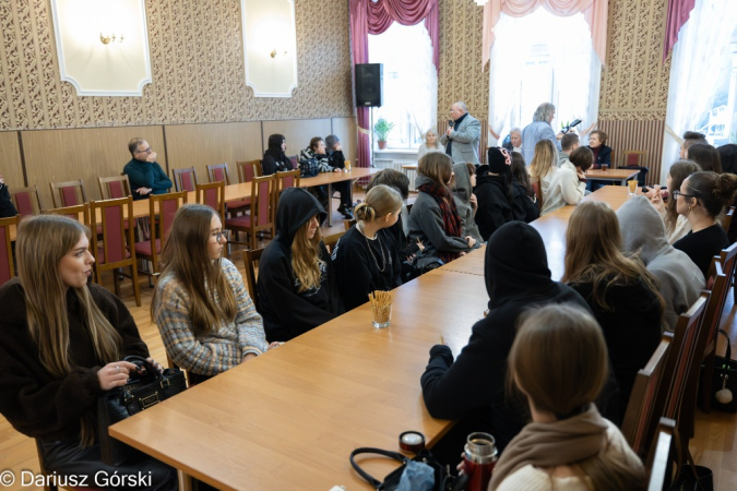 Artyści z grupy Malachit na spotkaniu z młodzieżą szkolną. Fotorelacja