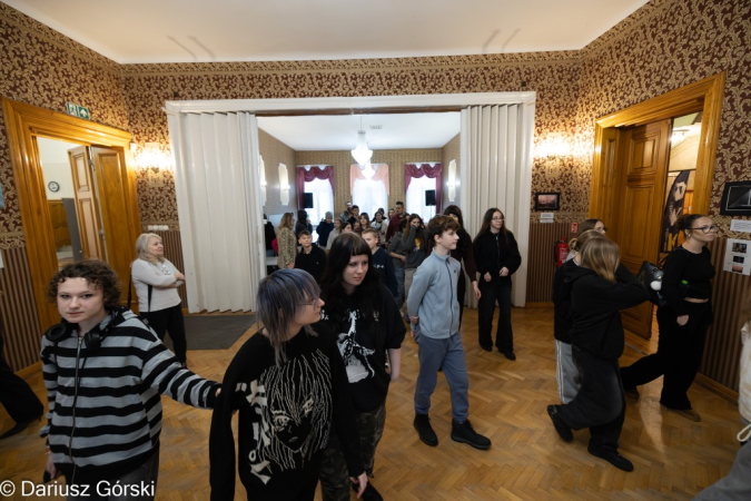 Artyści z grupy Malachit na spotkaniu z młodzieżą szkolną. Fotorelacja