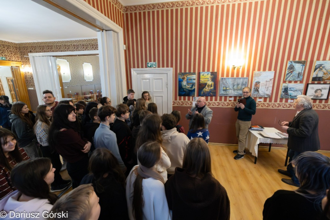 Artyści z grupy Malachit na spotkaniu z młodzieżą szkolną. Fotorelacja