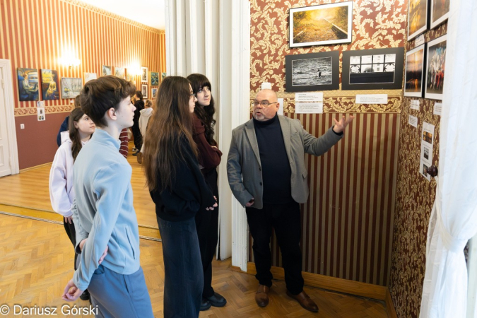 Artyści z grupy Malachit na spotkaniu z młodzieżą szkolną. Fotorelacja