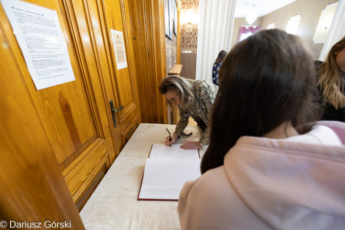 Artyści z grupy Malachit na spotkaniu z młodzieżą szkolną. Fotorelacja
