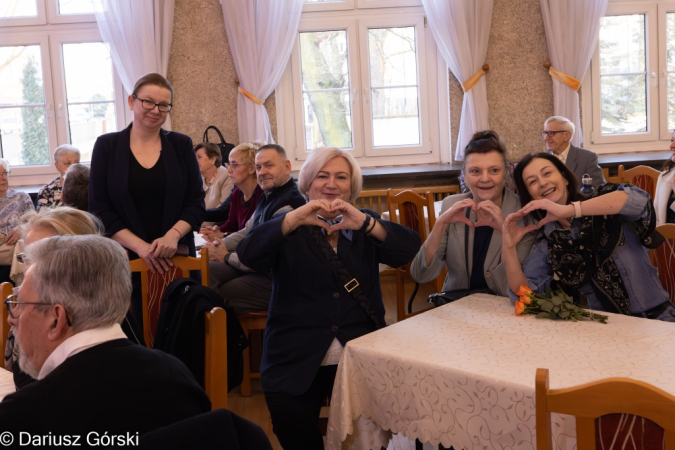 Malachit ozdobił ściany Kolejarza. Fotorelacja