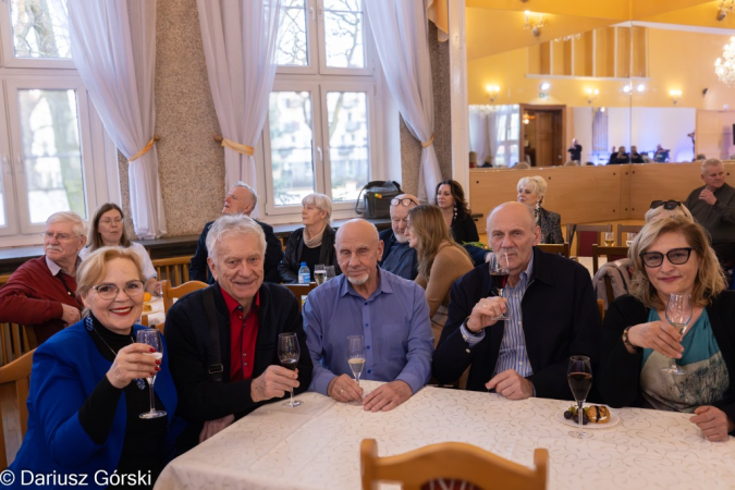 Malachit ozdobił ściany Kolejarza. Fotorelacja