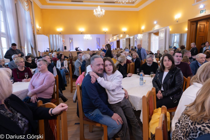 Malachit ozdobił ściany Kolejarza. Fotorelacja