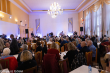 Malachit ozdobił ściany Kolejarza. Fotorelacja