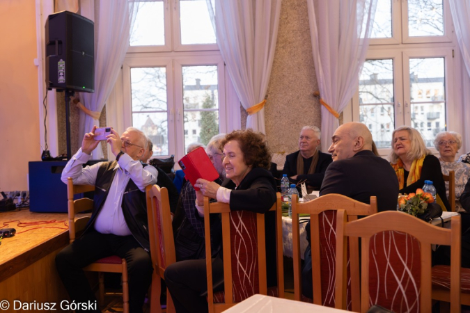 Malachit ozdobił ściany Kolejarza. Fotorelacja