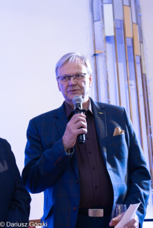 Malachit ozdobił ściany Kolejarza. Fotorelacja