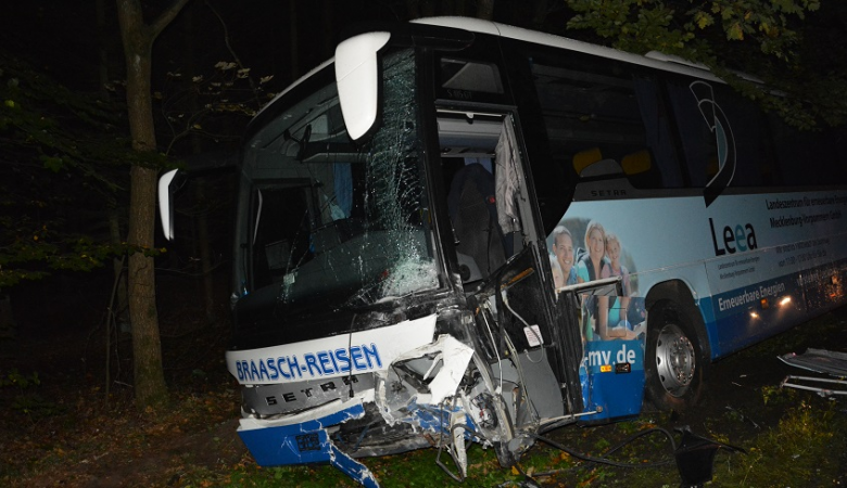 Wypadek autokaru z niemieckimi podróżnikami
