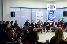 Bridgestone coraz większy