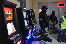 Zabezpieczone automaty do gier i narkotyki (film)