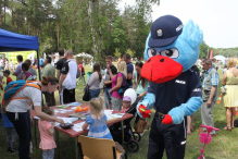 Zachodniopomorscy policjanci na ekologicznym pikniku ?Szczecińskie Magnolie?