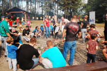 ZABAWA I EDUKACJA, CZYLI HAPPENING EKOLOGICZNY NA BOBROWEJ POLANIE