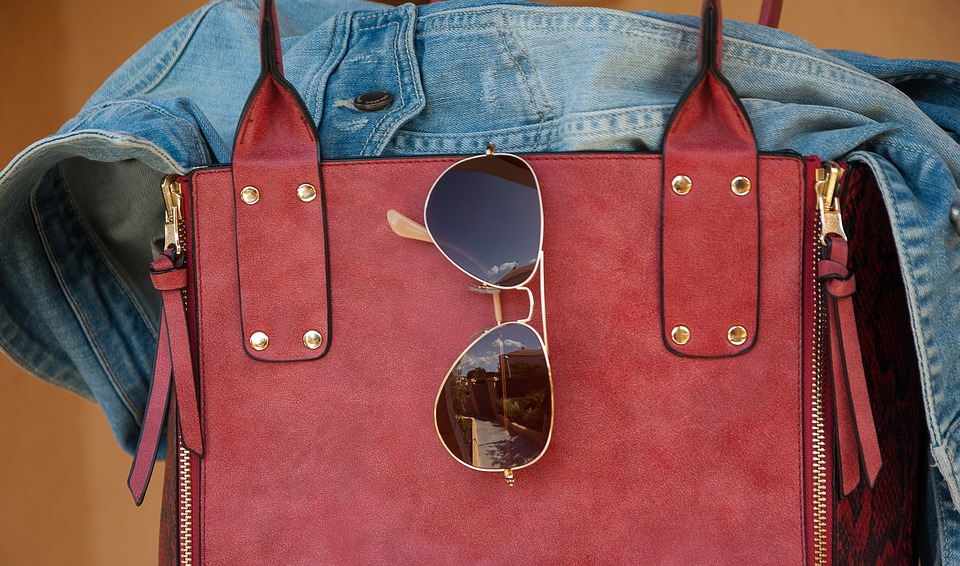 Siedem rzeczy, które warto wiedzieć, kupując okulary przeciwsłoneczne