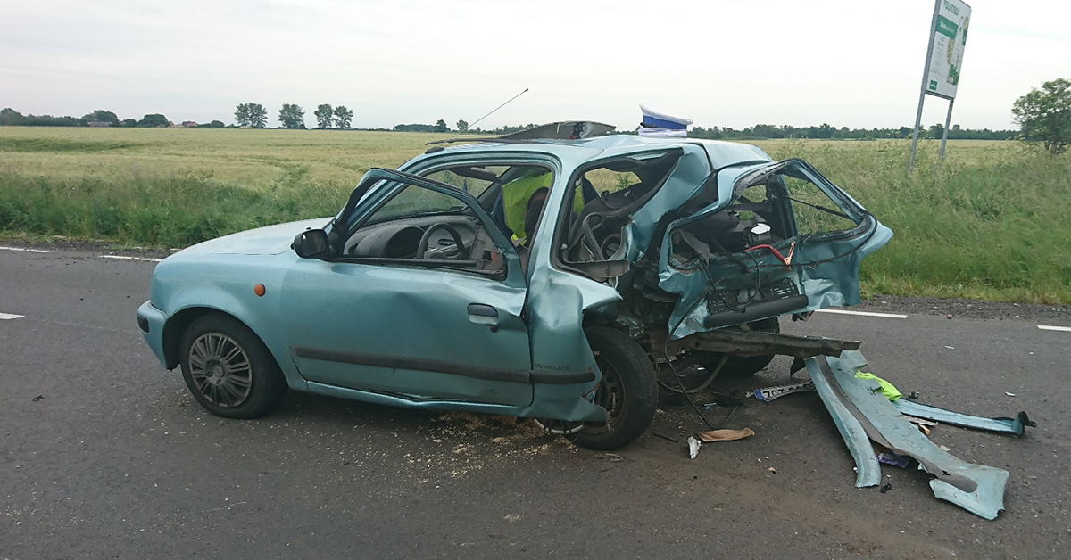 Wypadek między Grabowem a Łęczycą.