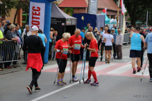 Nordic Walking ? rozgrzewka przed biegiem.[VIDEO].
