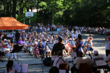 ?Ku pamięci rocznicy Powstania Warszawskiego? ? koncert w Teatrze Letnim.[VIDEO].