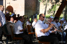 ?Ku pamięci rocznicy Powstania Warszawskiego? ? koncert w Teatrze Letnim.[VIDEO].