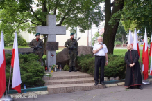 SOLIDARNI Z POWSTAŃCAMI