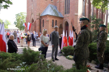 SOLIDARNI Z POWSTAŃCAMI