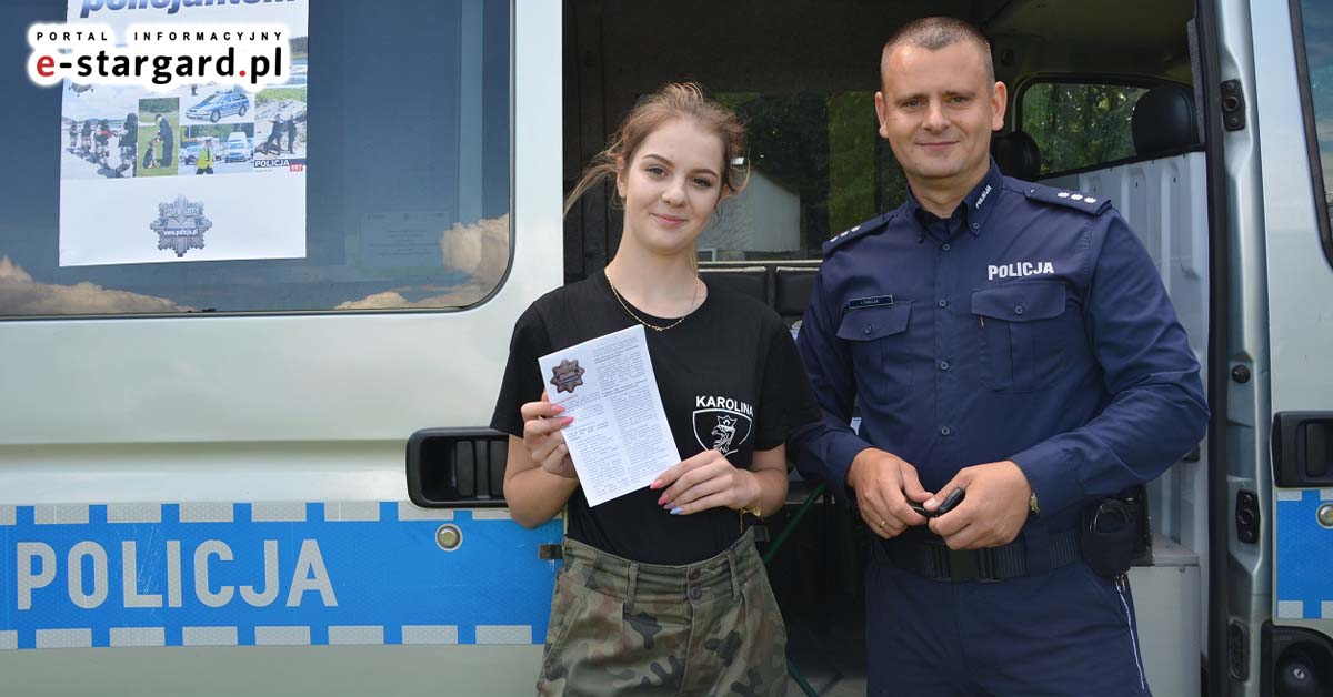 Profilaktyka z policjantami na dożynkach gminnych