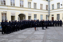 Od dziś na ulicach Warszawy pierwsze patrole wyposażone w kamery